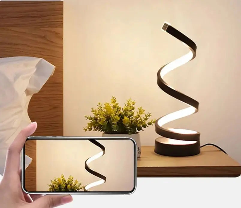 LED-Spirale Tischlampe Einstellbare Helligkeit und USB-Betrieb