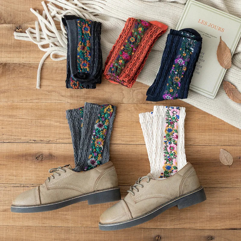 Gestickte Blumensocken™ Retro-Socken! Schritt zurück in die Zeit!